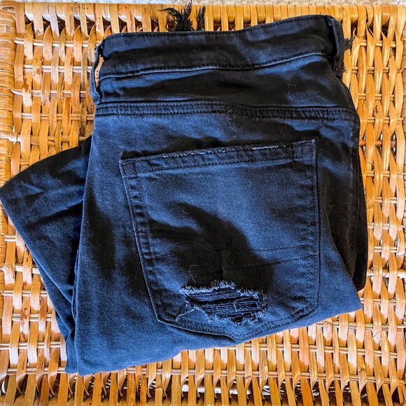 American Eagle Mom Jean Strigid Distressed | 14R - Picture 6 of 7